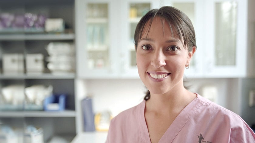 Thumbnail of the HARTMANN brand film showing a smiling young nurse.