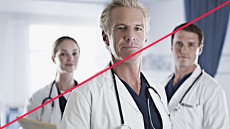 An example of a picture that does not embody the HARTMANN visual language. The picture shows three doctors looking directly into the camera. 
